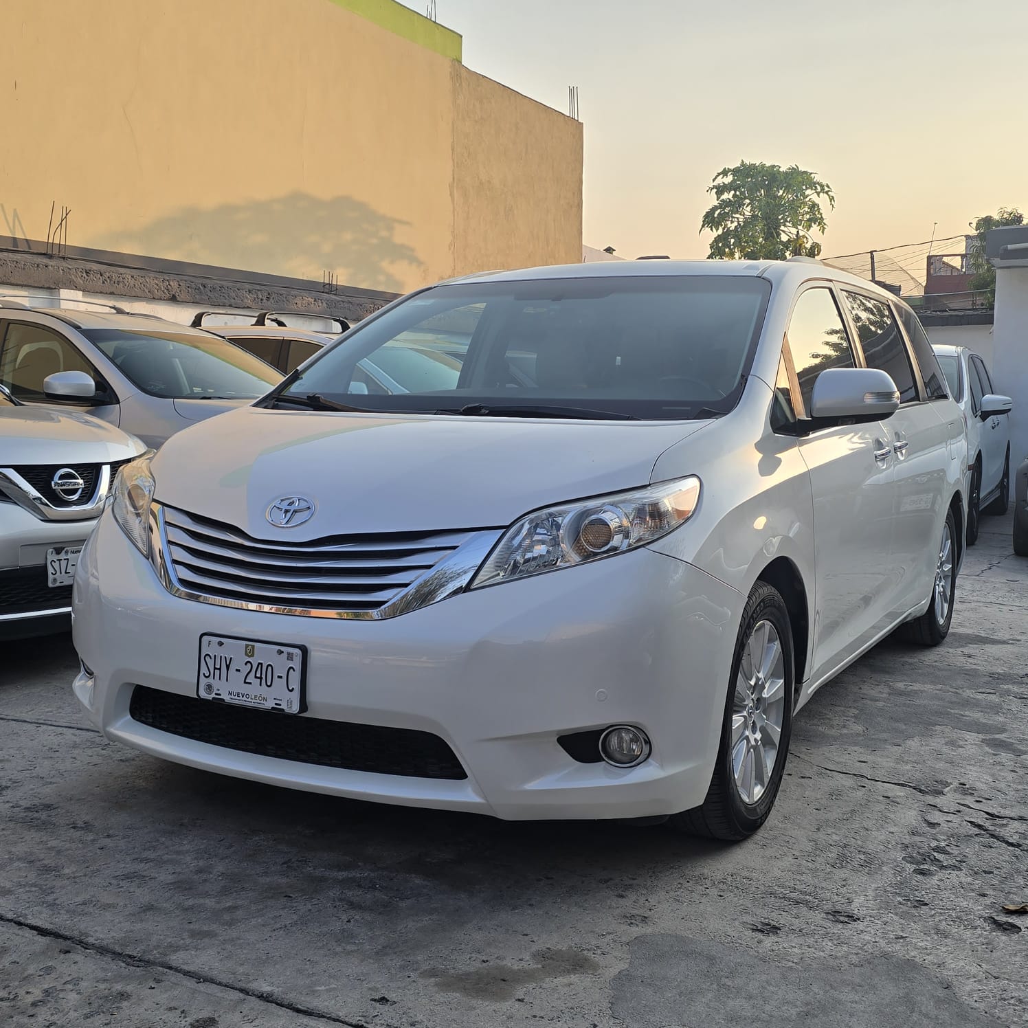TOYOTA SIENNA LIMITED 2014 - Imagen 2
